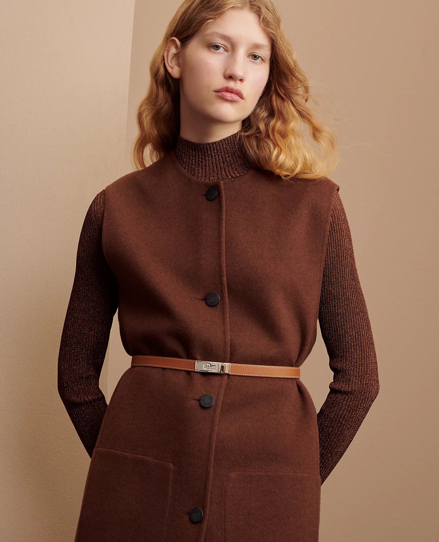 حزام هيرميس كيلي 18 بأجزاء معدنية فضية