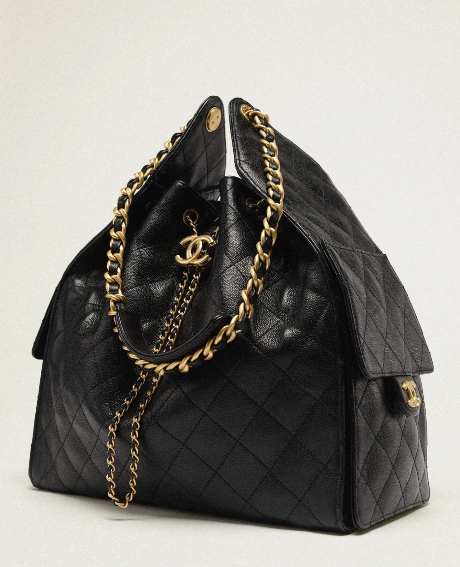 Coco 25 Medium Handbag Black