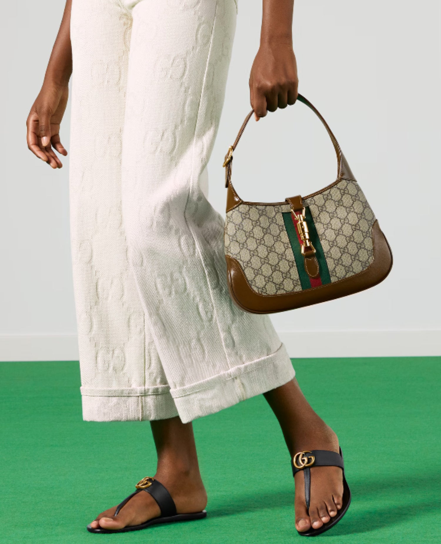 حقيبة كتف صغيرة من جوتشي جاكي 1961