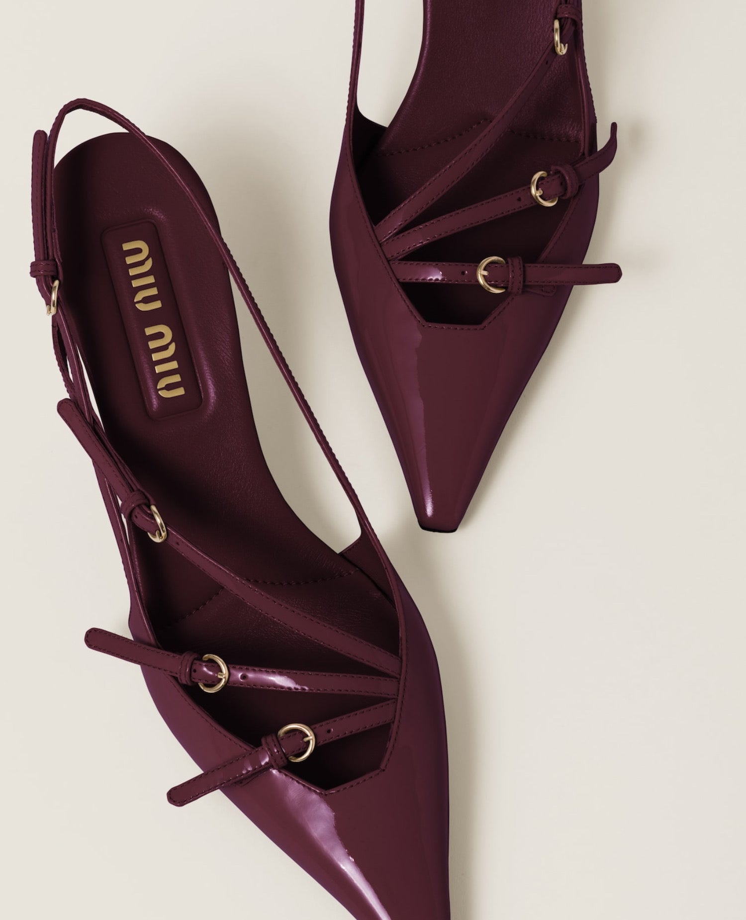 MMU Patent leather slingbacks with buckles Crimson