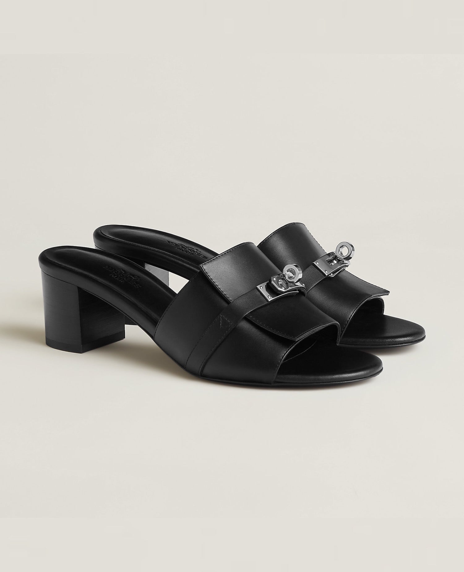 Hermès Gigi 50 Sandal Noir