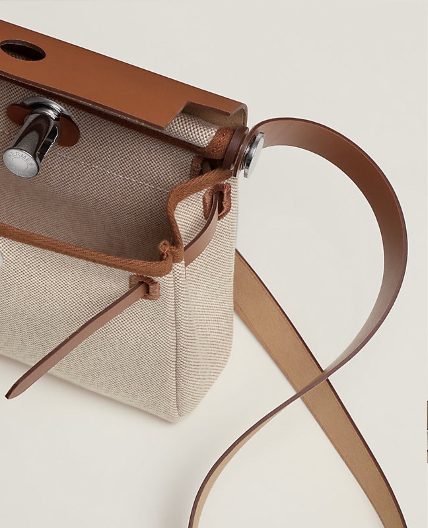 حقيبة هيرميس هيرباج زيب 20