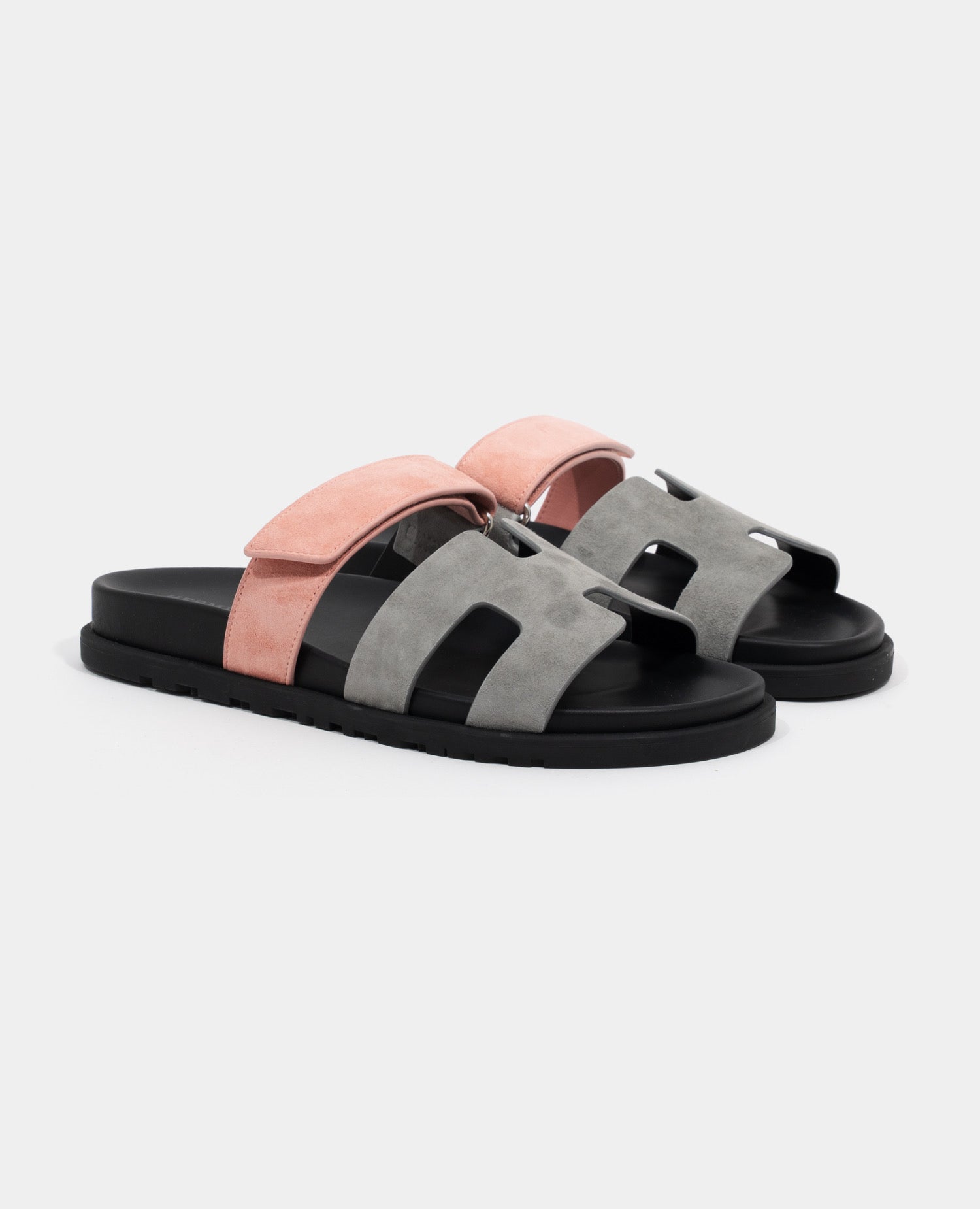 Hermès Chypre Sandal Pink/Grey