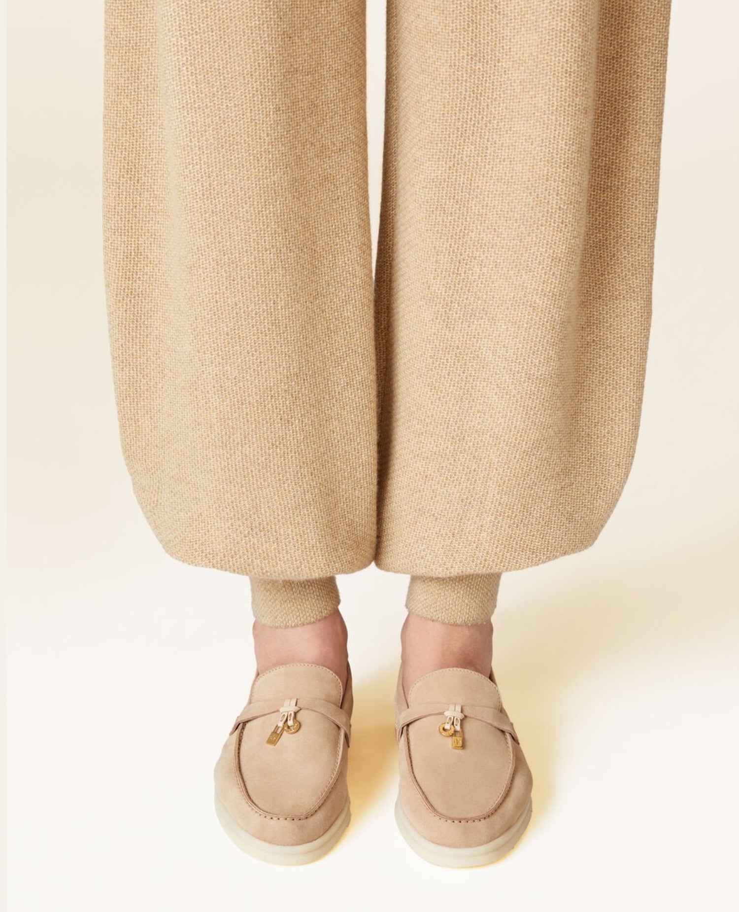 حذاء موكاسين سمر تشارمز ووك من لورو بيانا