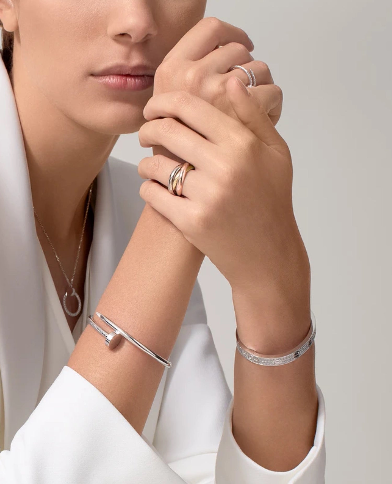 سوار كارتييه جاست أون كلو