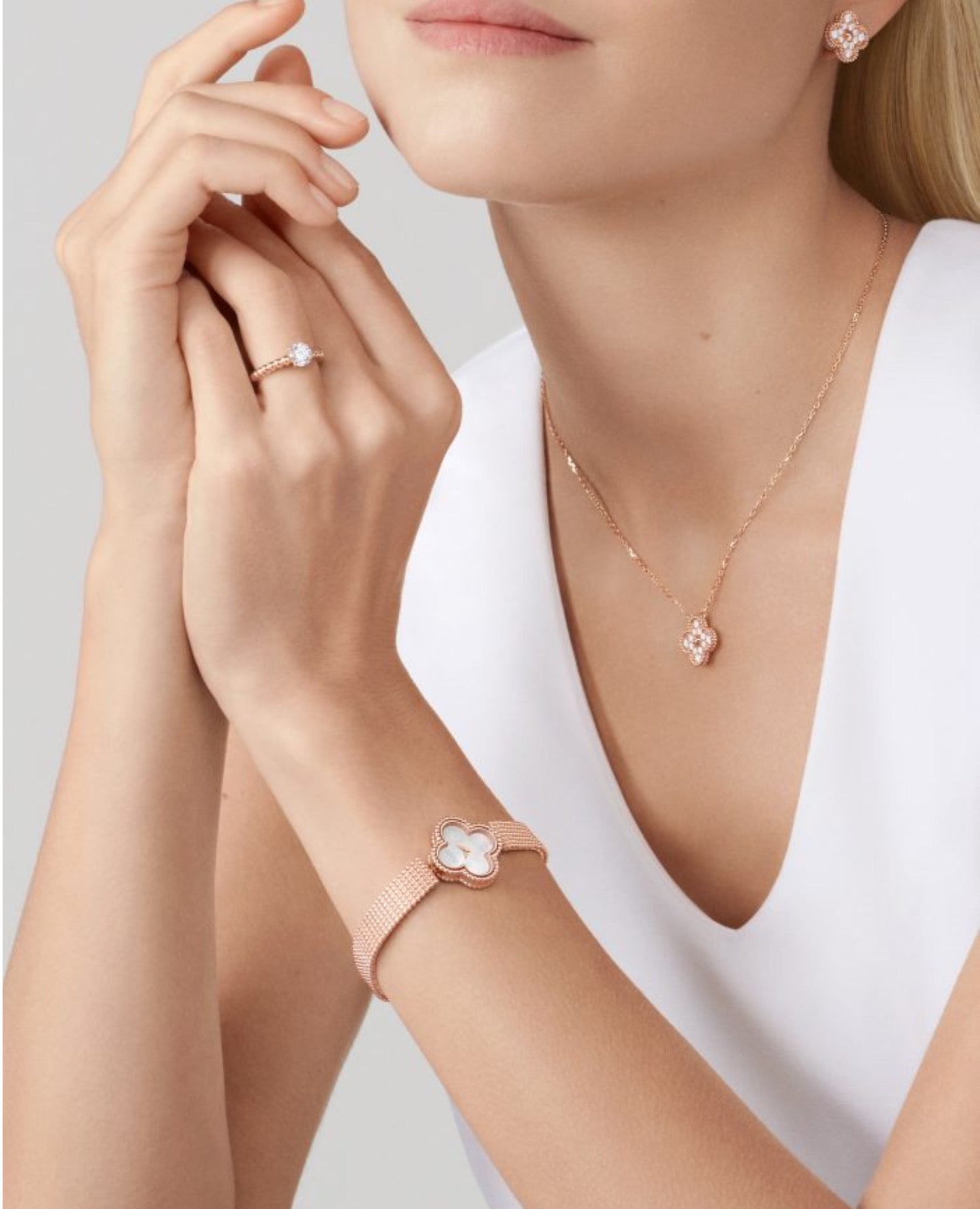 Van Cleef Vintage Alhambra pendant, Rose Gold, Diamond