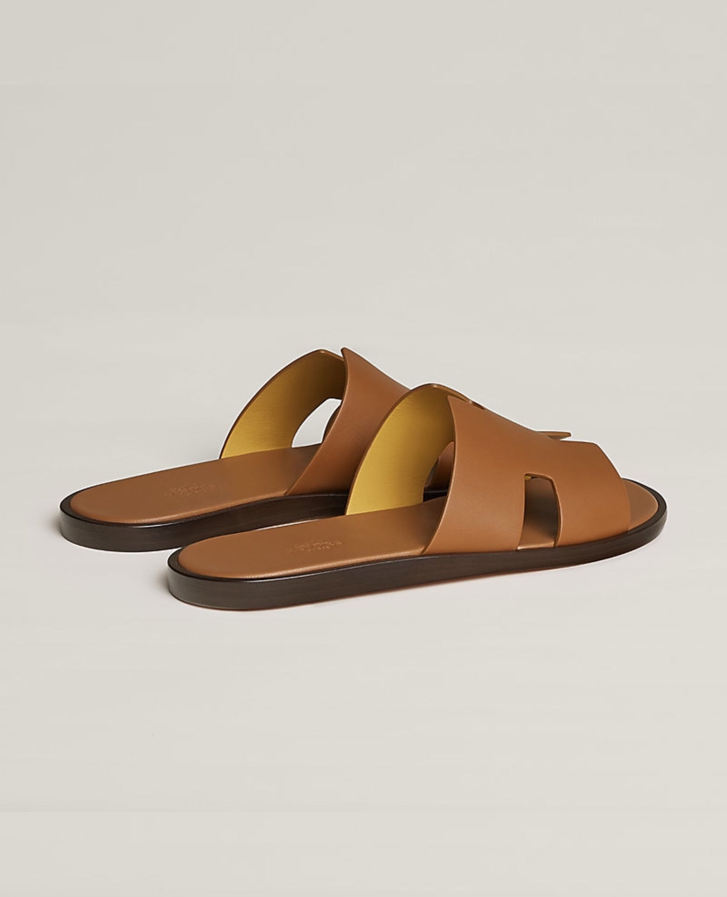 Hermès Izmir Sandal Gold