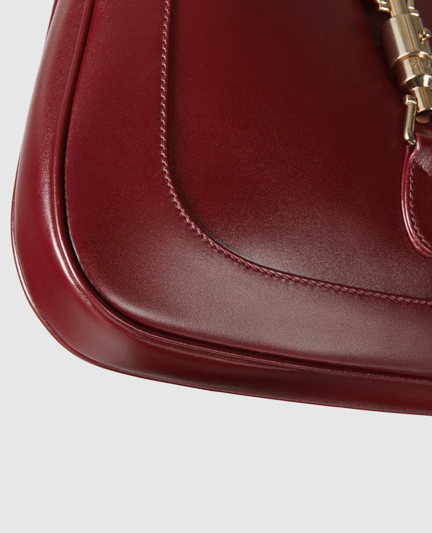 حقيبة كتف صغيرة من جوتشي جاكي 1961