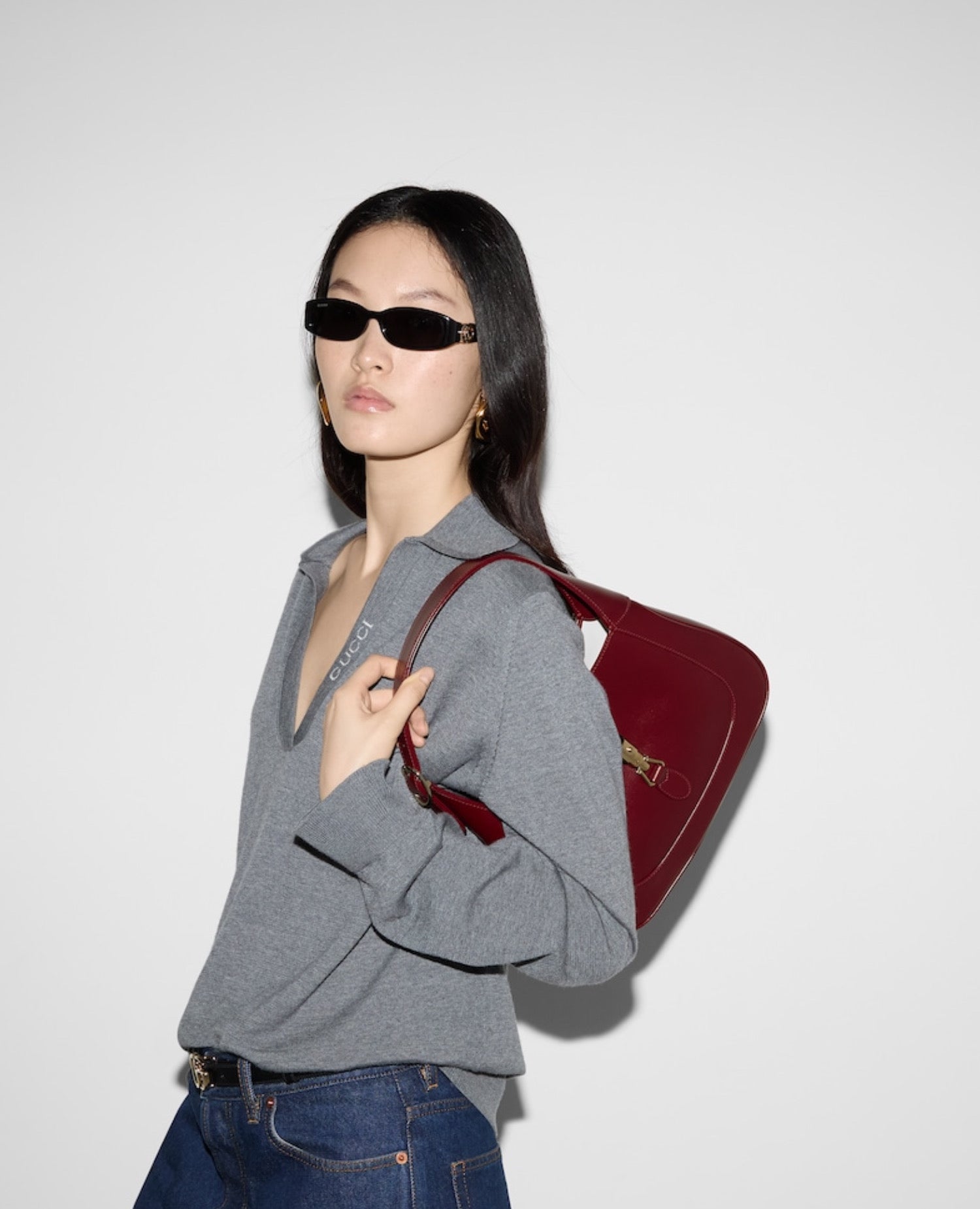 حقيبة كتف صغيرة من جوتشي جاكي 1961