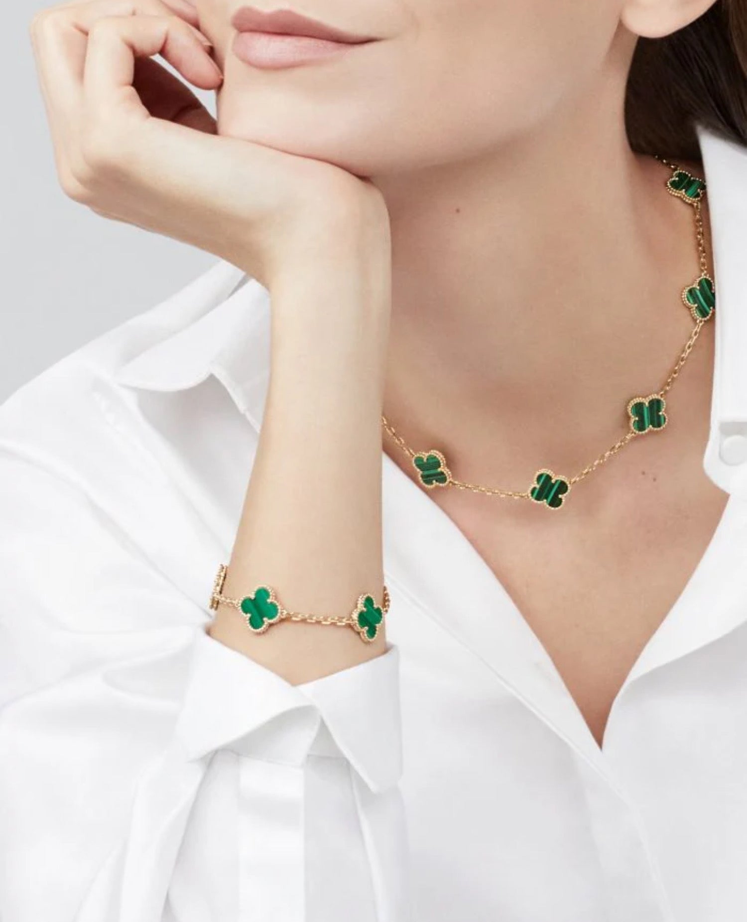 قلادة فان كليف فينتاج ألامبرا، 10 زخارف