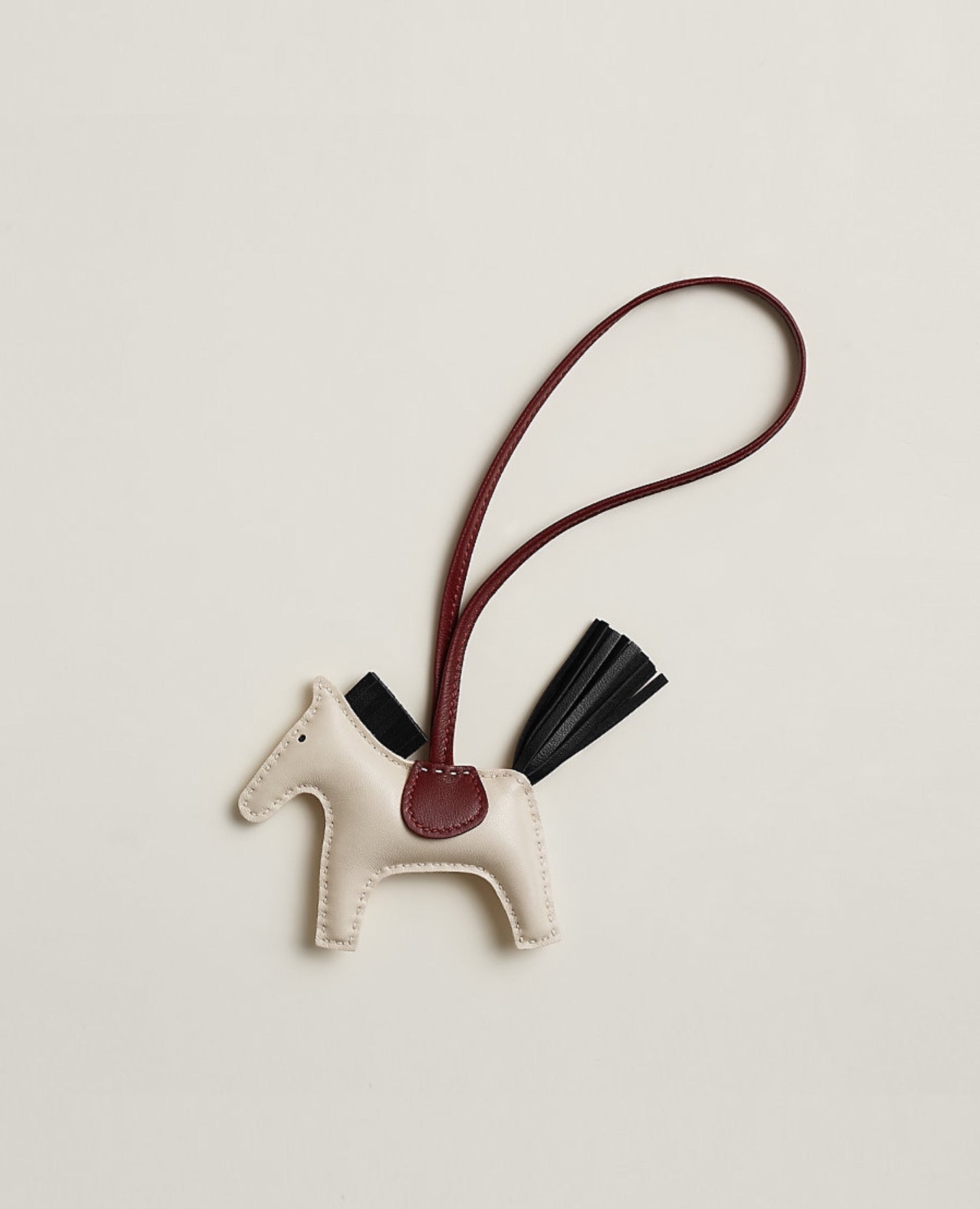 Hermès Rodeo PM Charm Craie / Noir / Rouge H