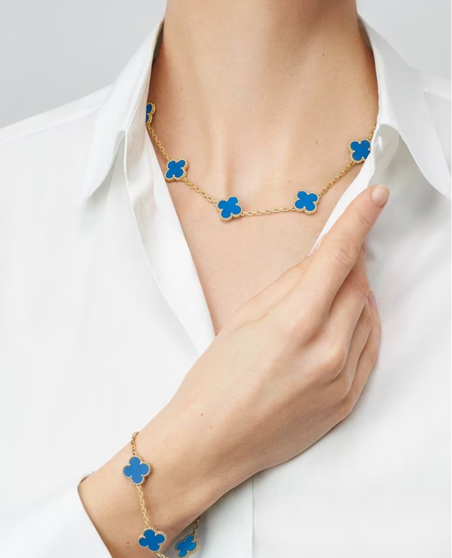 قلادة فان كليف فينتاج ألامبرا، 10 زخارف