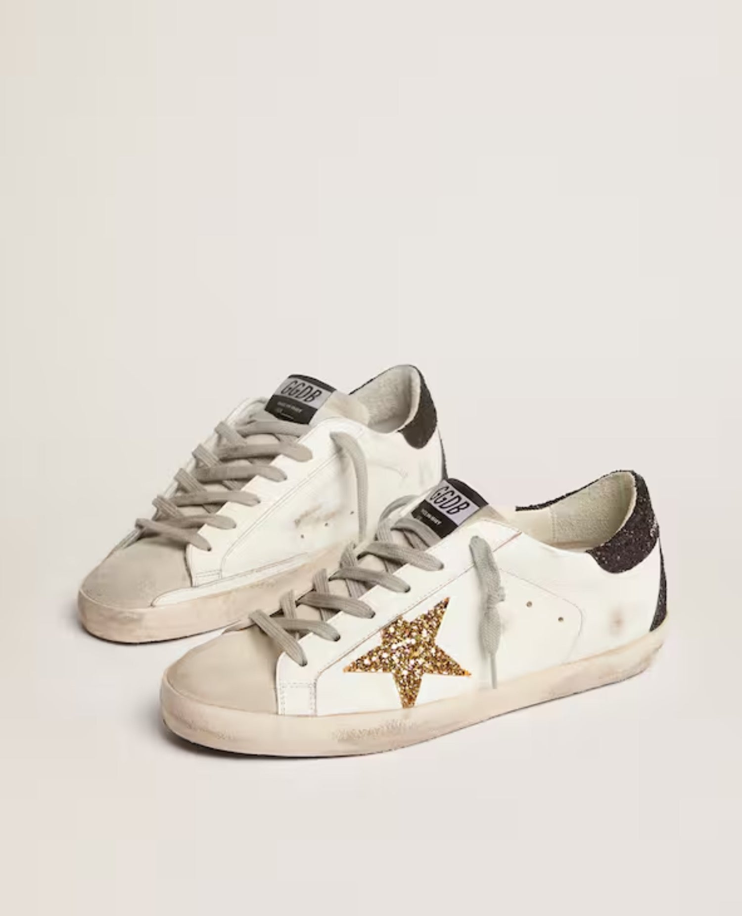 Golden Goose
Women's Super-Star with gold star and black glitter heel tab