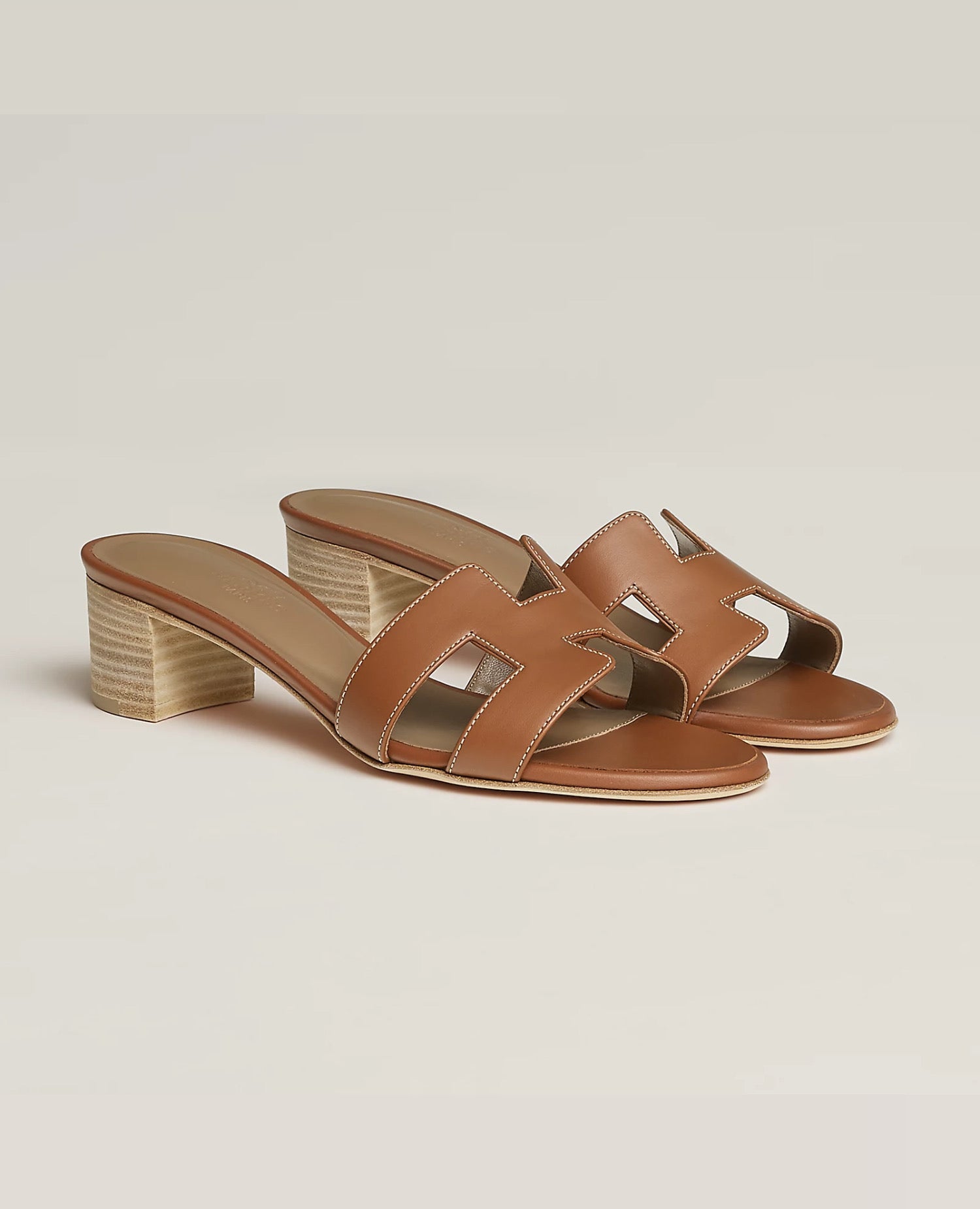 Hermès Oasis Sandal Gold