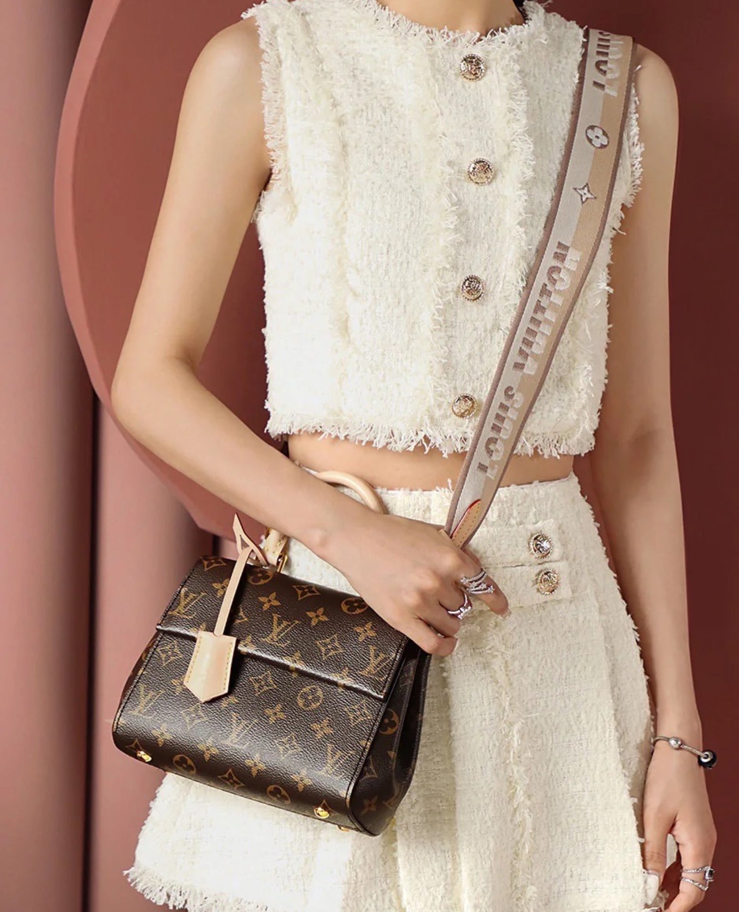 حقيبة لويس فيتون كلوني ميني