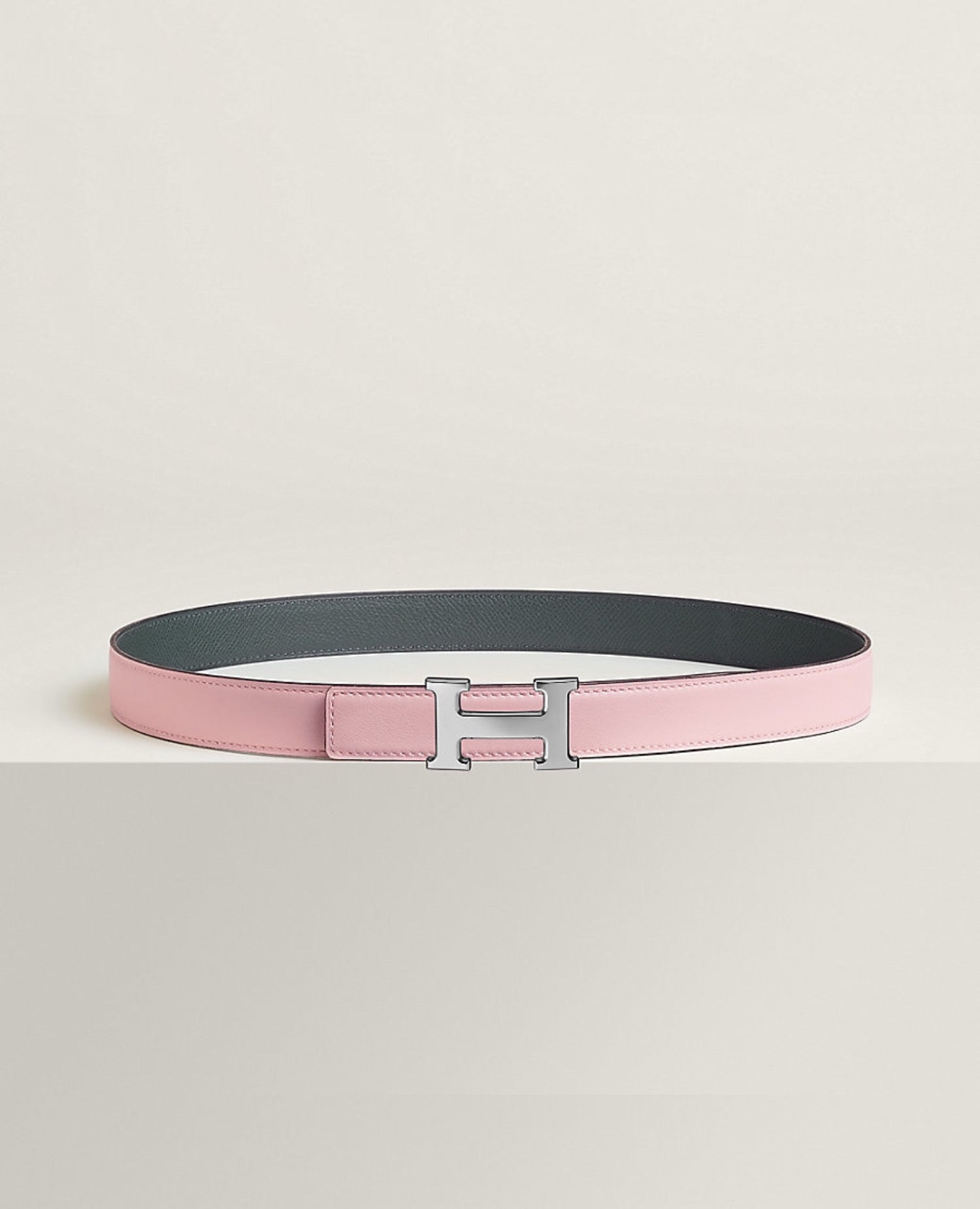 Hermès Mini H belt buckle & Reversible leather strap 24 mm, Rose Sakura / Gris Minsty