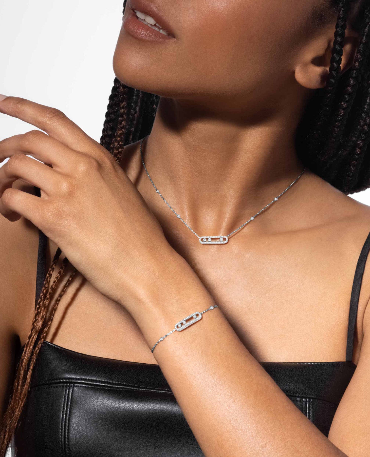 قلادة ميسيكا بيبي موف بافيه