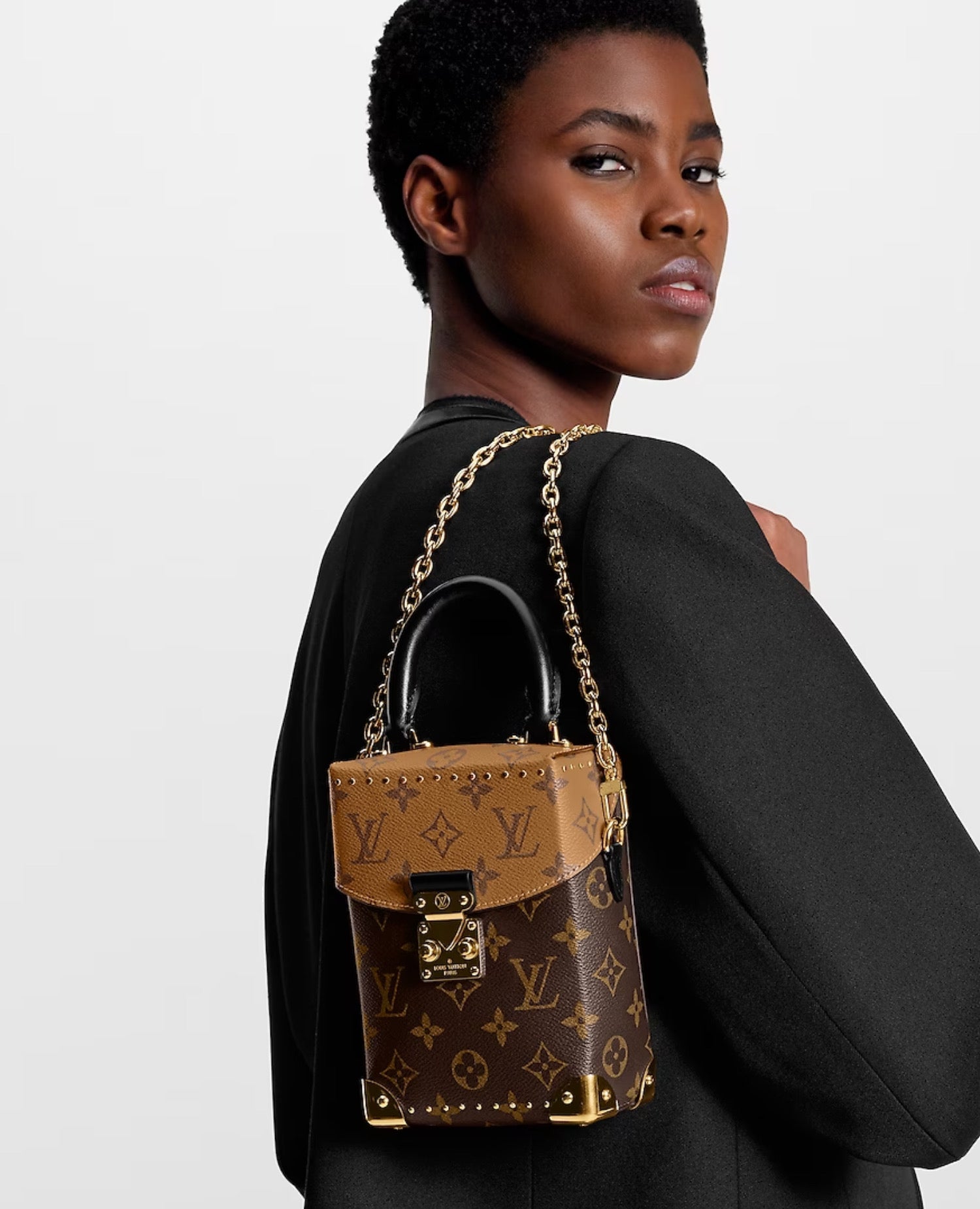 صندوق كاميرا لويس فيتون