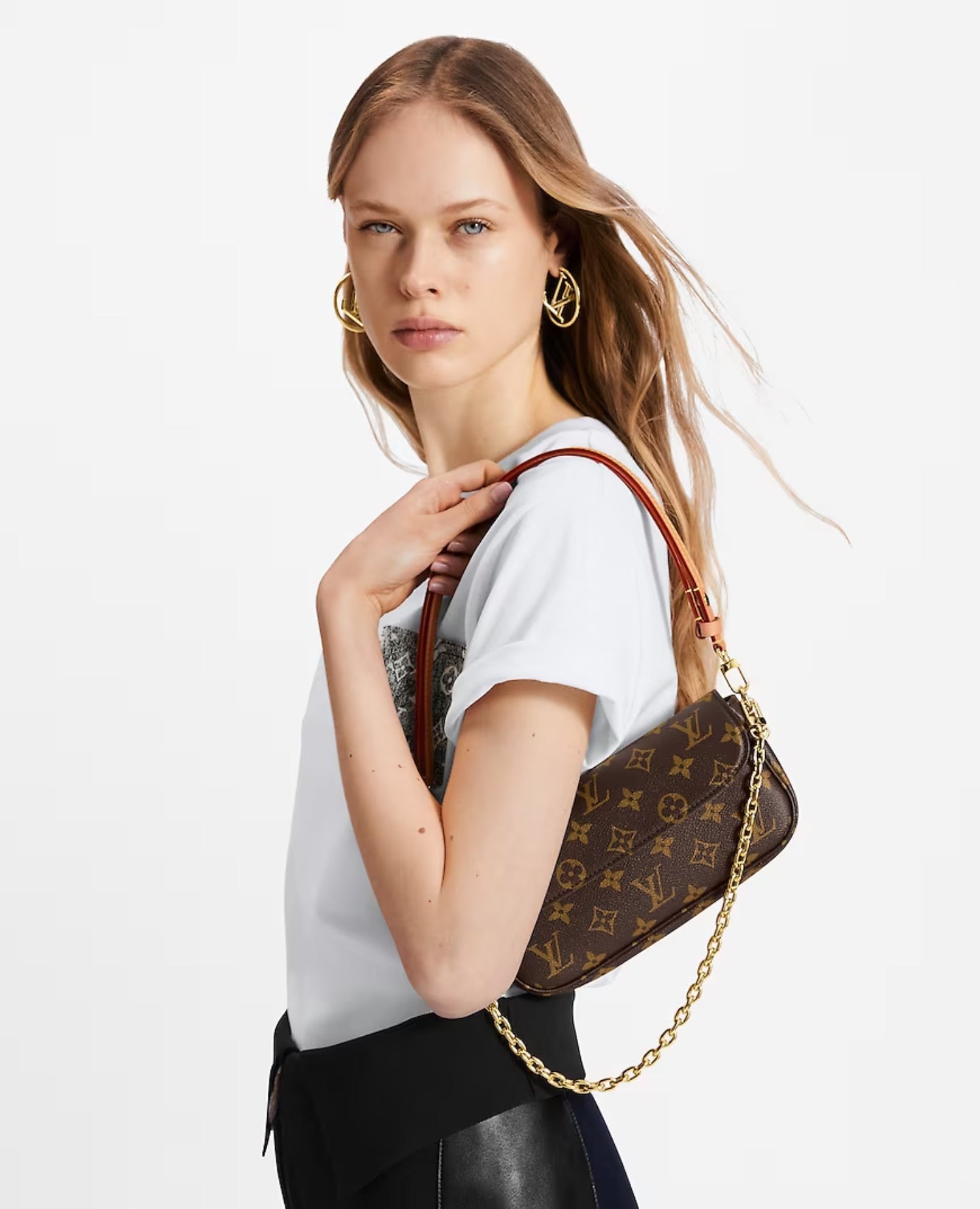 Louis Vuitton Wallet on Chain Ivy