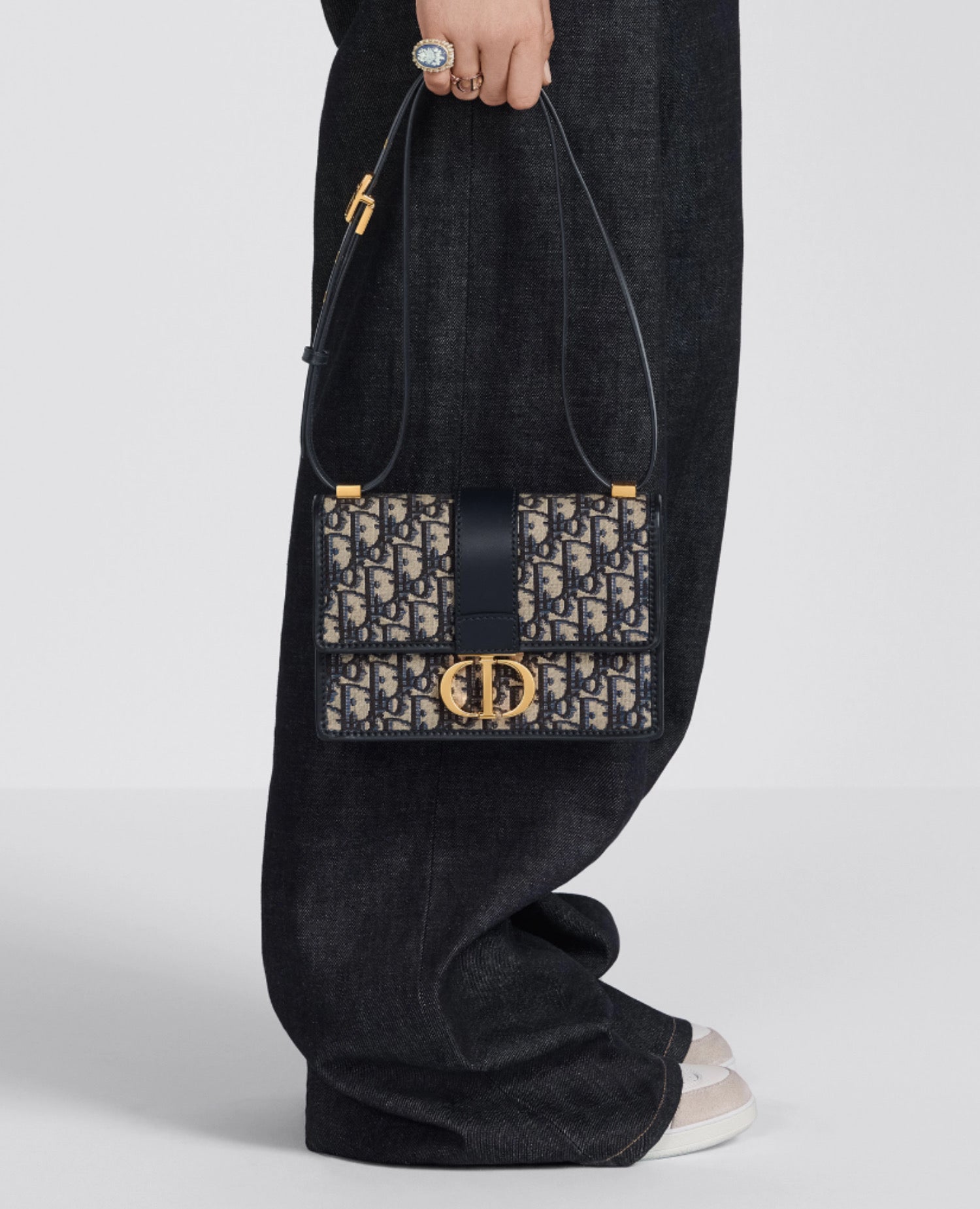 Christian Dior Small 30 Montaigne Bag