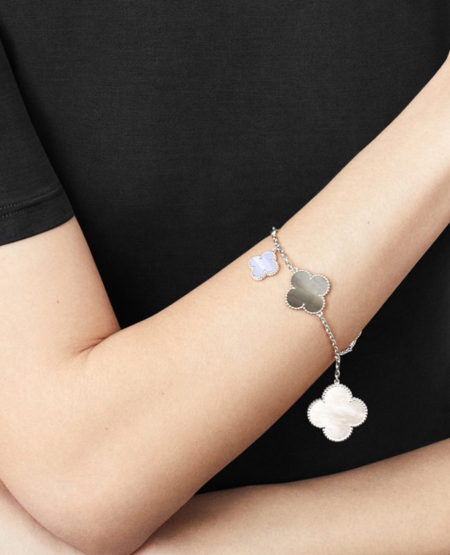 Van Cleef Magic Alhambra Bracelet, 5 motifs